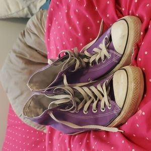 men's purple converse size 9